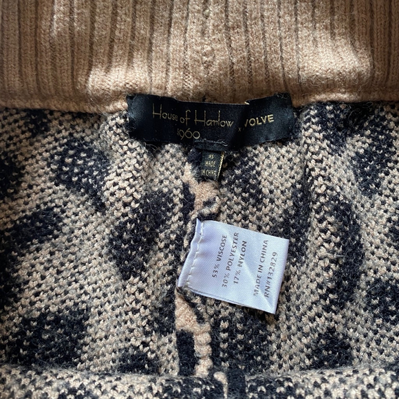 House of Harlow x Revolve Devin Leopard Blanket Lounge Pants XS - Picture 5 of 6